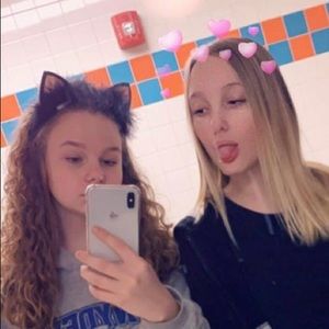 Meet your Posher, Taryn